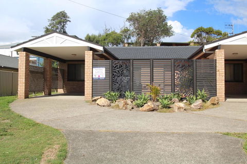 LIFES A BEACH 1 - Accommodation Australia 1