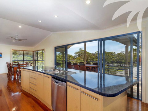 Lily's - Australia Shopping 1