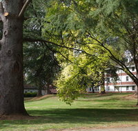 Linaker Quarters - Accommodation Australia
