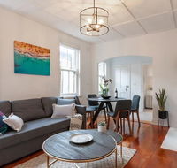 Luxurious Heritage Home with Harbour Bridge Views - Accommodation Australia