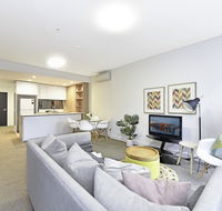 Luxury 1 bedroom  1 study with 1 parking - Accommodation Australia