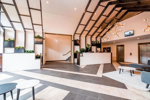 Luxury 2BR Yarra River Views WIFI-Netflix-Pool-Gym - Australia Shopping 2