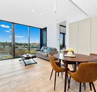 Luxury and Right next to the Central station  Shopping Center - Accommodation Australia