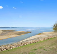 Luxury Beach Unit - Accommodation Australia