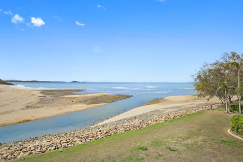 Luxury Beach Unit - Local Tourism 0