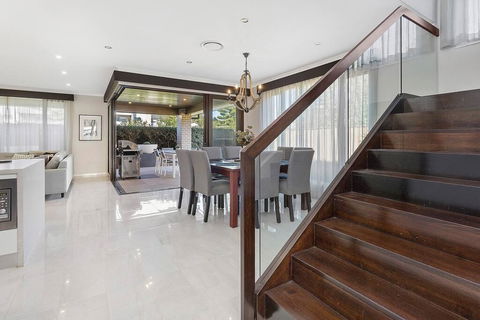 Luxury Brand New Home - Local Tourism 2