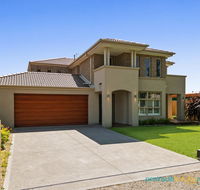 Luxury Coastal Escape - Australia Shopping