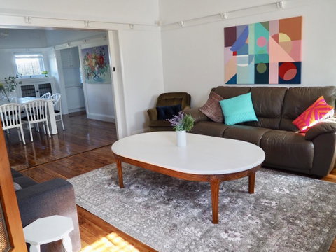 LUXURY IN THE ABSOLUTE HEART OF THE CBD - Accommodation Australia 2