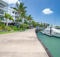 Luxury Marina View Apartment - Accommodation Australia