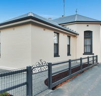 Luxury on the Esplanade - Local Tourism