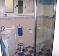 MacDonnell House Naracoorte - Accommodation Australia