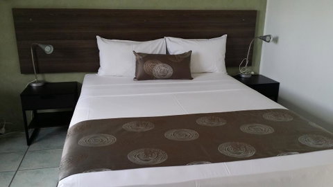 Mackay Motor Inn - Accommodation Australia 3