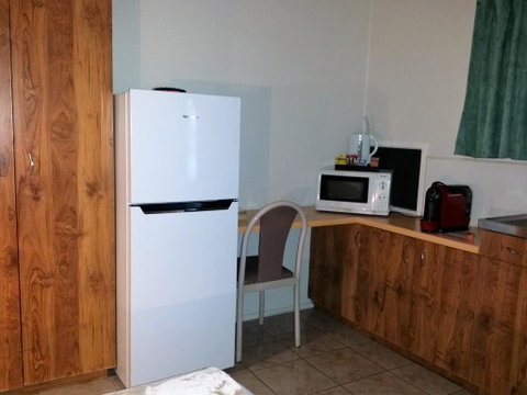 Mackay Motor Inn - Accommodation Australia 1