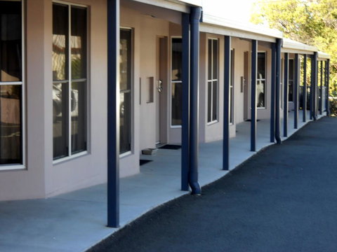 Mackellar Motel - Local Tourism 2