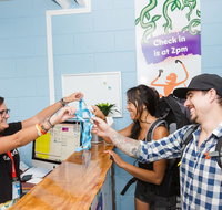 Mad Monkey Backpackers Waterfront - Accommodation Australia