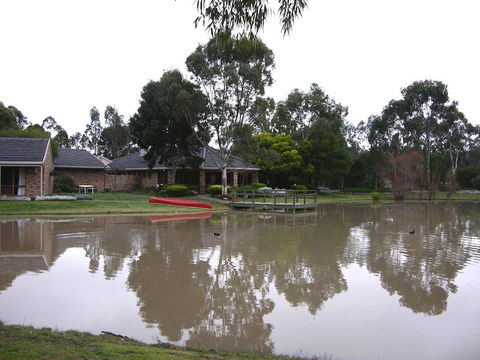 Magdala Motor Lodge & Lakeside Restaurant - Accommodation Australia 3