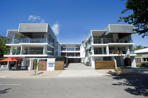 Maggies Beachfront Apt. 1 - Accommodation Australia 0
