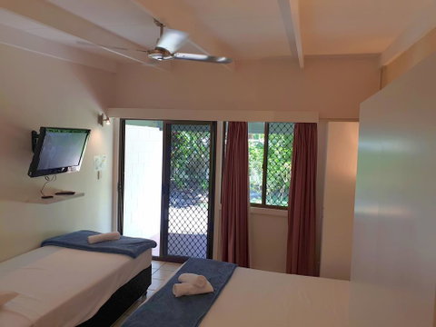 Magnetic Island Resort, Sleeps 3, Free WIFI - Accommodation Australia 0