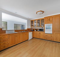 Malibu Holiday House 6 Dulconghi Street - Accommodation Australia