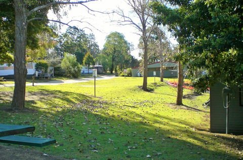 Mallacoota's Shady Gully Caravan Park - Accommodation Australia 3
