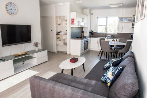 Manly 2 Stay Holiday Apartments - Accommodation Australia 1