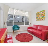 Manly Tranquil Escape - Modern Flat With Pool - Local Tourism