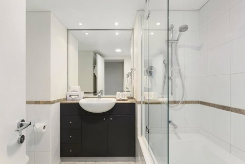 Mantra Sydney Central - Bed n Breakfasts 1