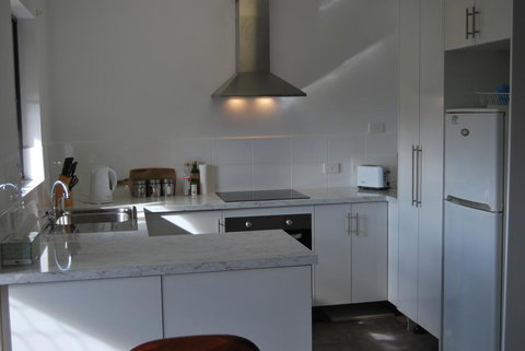 Maple Tree Cottage - Australia Shopping 1