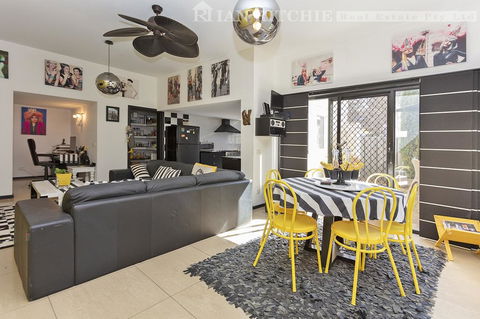 Marilyns Place: Private + Spacious + Central - Accommodation Australia 3