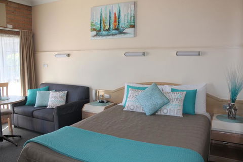 Marriott Park Motel - Local Tourism 1