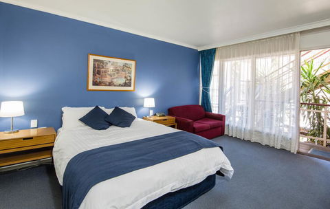 MAS Country Riverboat Lodge Motor Inn - Local Tourism 1