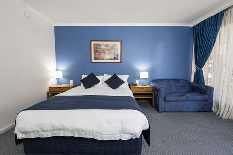 MAS Country Riverboat Lodge Motor Inn - Local Tourism 0