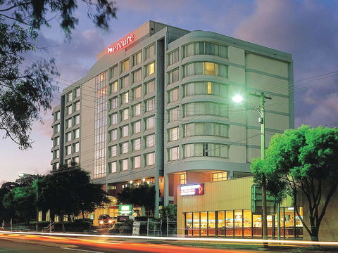 Mercure Sydney Parramatta - Accommodation Australia 0