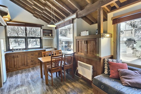 Merrigang Chalet, Dinner Plain - Accommodation Australia 3