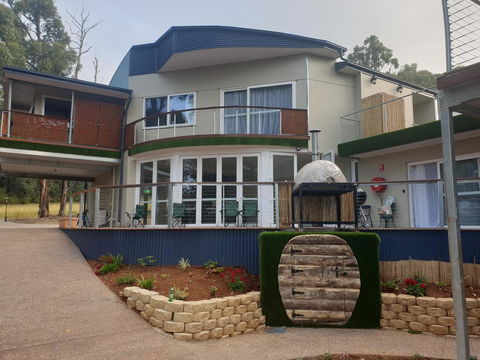 Merry Mary - Accommodation Australia 0