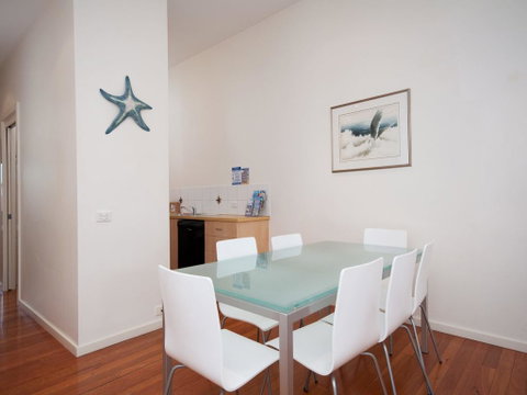 Messines Street, Starfish Lodge, Unit 1, 1A - Accommodation Australia 1