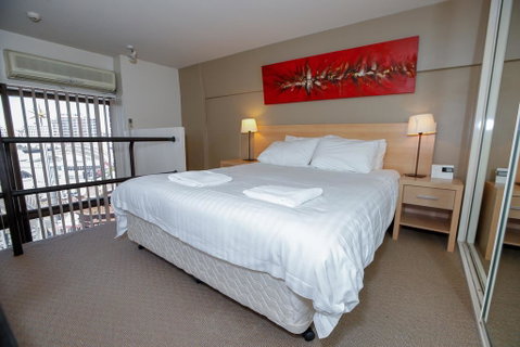 Metro - Bed n Breakfasts 1