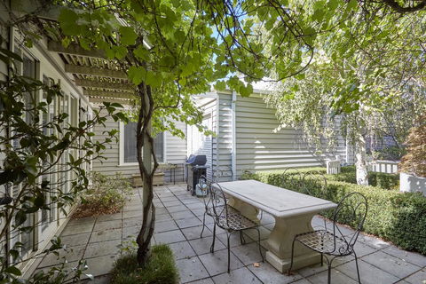 Mews Cottages - Accommodation Australia 1