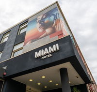 Miami Hotel Melbourne - Australia Shopping