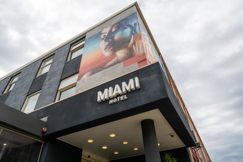 Miami Hotel Melbourne - Accommodation Australia 0