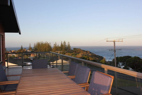 Milton 5 99 Pacific Drive - Local Tourism 0