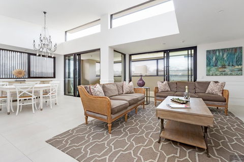 Miramare Gardens Boutique Accommodation - Accommodation Australia 3