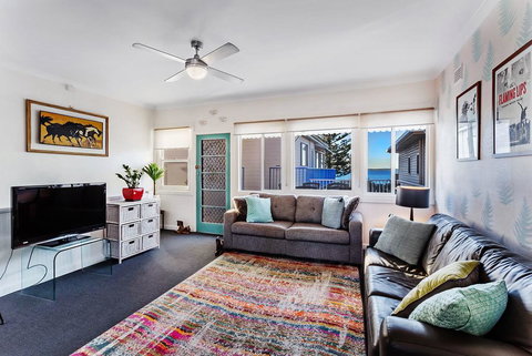 Moana Blue, Unit 3/87 Shoal Bay Road - Local Tourism 2