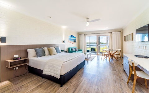 Moby Dick Waterfront Resort Motel - Accommodation Australia 1