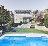 Modern Beach House - Australia Shopping