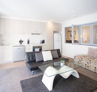 Modern Executive Apartment  Braddon 1BR Wine Wifi Secure Parking Canberra - Accommodation Australia