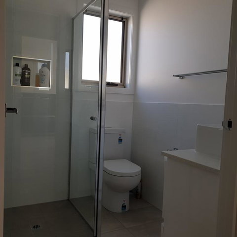 Modern Style Central Location Golden House - Australia Shopping 1