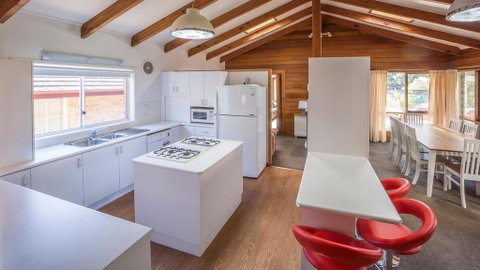 Mollymook Fantastic Holiday House - Accommodation Australia 0