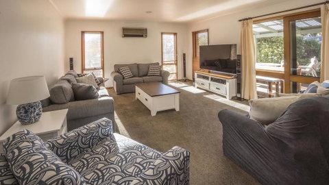 Mollymook Fantastic Holiday House - Accommodation Australia 1