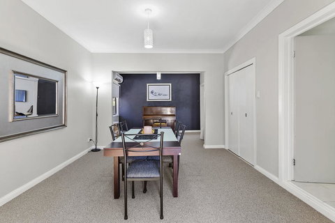 Morna Point Road 86A, Nell's Cottage - Local Tourism 0